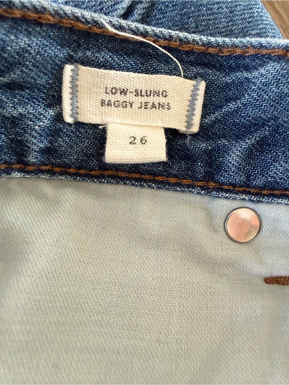 Madewell The Low-Slung Baggy Jean in Airy Denim - Picture 11 of 14